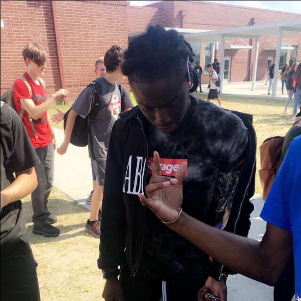 Meet your Posher, Sam